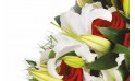 image d'un lys blanc du bouquet de fleurs