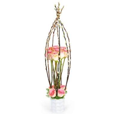 L'Agitateur Floral | image de la composition de roses roses Cage d'Amour