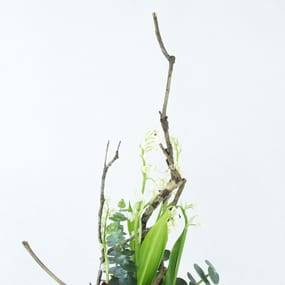 L'Agitateur Floral | zoom sur le muguet de la Composition de Muguet & fleurs "Red Mai"