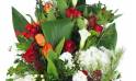 image de la Gerbe de fleurs à la main rouge et blanche "Hestia" | L'Agitateur Floral